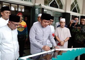 Gubernur Sumsel Resmikan Menara Masjid Al-Muhajirin OPI Setinggi 44 Meter