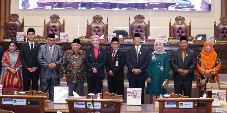 Sekda Sumsel Hadiri Pengambilan Sumpah/Janji PAW Anggota DPRD Sumsel Sisa Jabatan 2019 – 2024