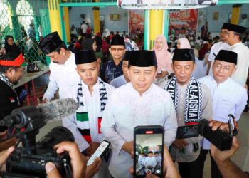 Pj Gubernur Sumsel Fatoni Bersama 1000 Anak Yatim Sumsel Doakan Palestina