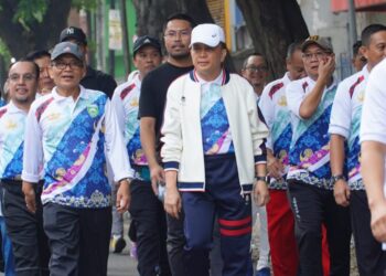 Semarak HUT KORPRI 2023, Pj Gubernur Sumsel Lepas Peserta Jalan Santai Bersama