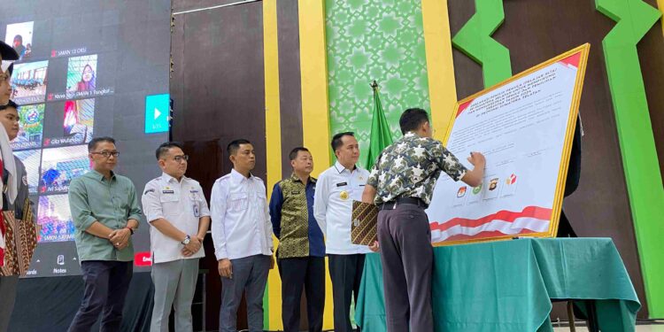 Pj. Gubernur Sumsel Fatoni Himbau Pelajar Gunakan Hak Pilih, Jaga Kondusifitas dan Hindari Hoaks di Pemilu 2024