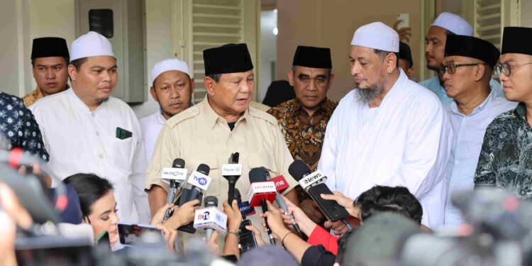 Prabowo hingga Muzani Ziarah ke Makam Habib Ali Kwitang