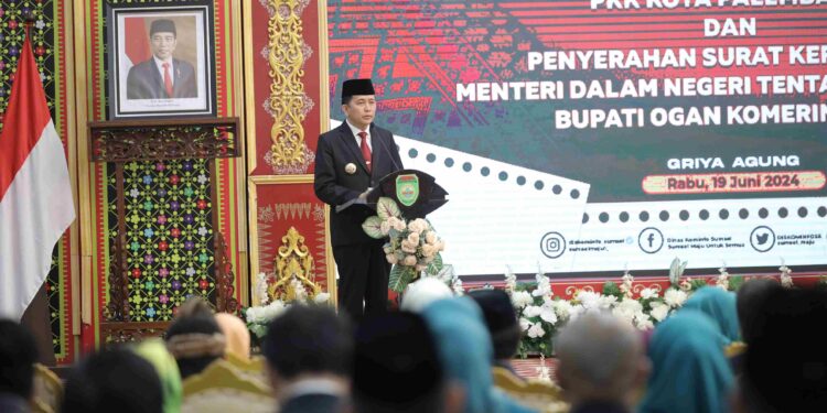 Pj Gubernur Sumsel Fatoni Lantik Pj Walikota Palembang Serta Serahkan SK Perpanjangan Pj Bupati OKU