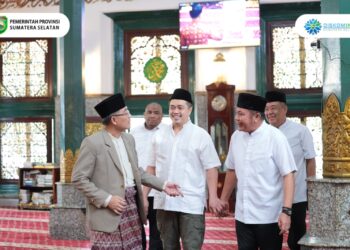 HDCU Hadiri Kajian “Satu Hari Bersama Al-Qur’an” Bersama Ustadz Adi Hidayat di Masjid Agung Palembang
