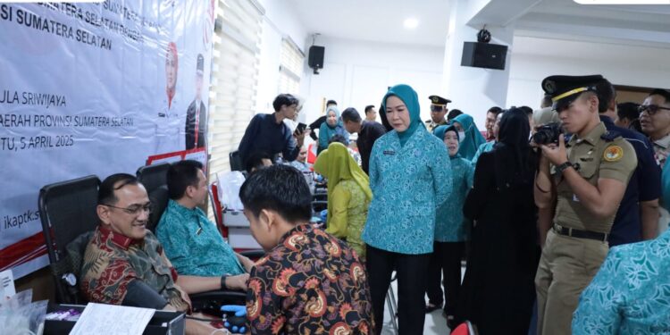 Sinergi PKK Sumsel, Praja IPDN, IKAPTK, dan PMI Sumsel, Gelar Donor Darah Bantu Masyarakat