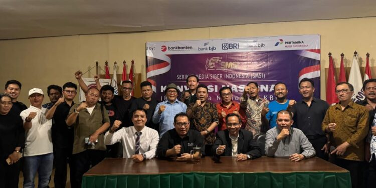 Puluhan Tokoh Nasional Raih Anugerah Sahabat Pers dan Pin Emas Dalam Konvensi Nasional SMSI