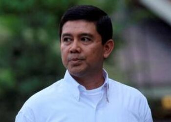 NEGARA DALAM CENGKRAMAN OLIGARKI