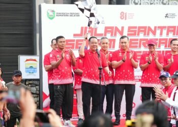 Ribuan ASN Sumsel Meriahkan Jalan Santai HUT RI ke-81, Herman Deru Ajak Isi Kemerdekaan dengan Semangat